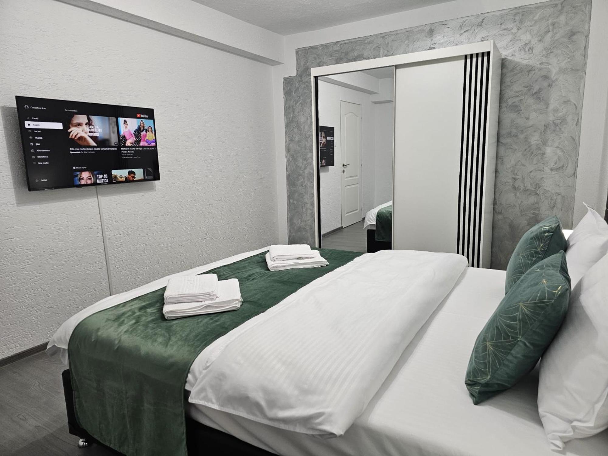 Mona Central Apartment Hunedoara Dış mekan fotoğraf